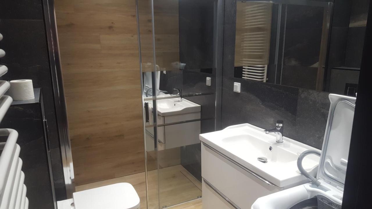 Apartament Skarbowa 2 & Parking Leszno  Extérieur photo